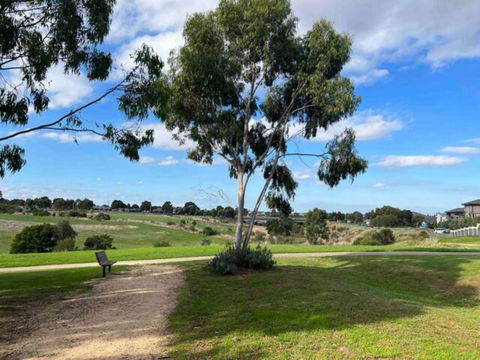 A Spacious Vacation Home Nearby Melbourne Airport - Palm Beach Accommodation 4