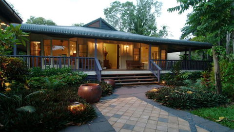 A Tropical Treat - Sea Level Port Douglas - Palm Beach Accommodation 4