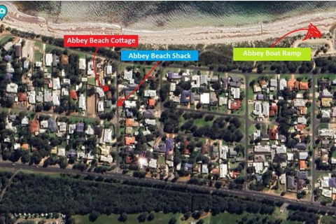 Abbey Beach Cottage - Palm Beach Accommodation 3