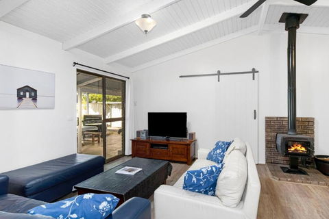 Abbey Beach Shack - Palm Beach Accommodation 0