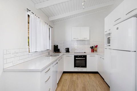 Abbey Beach Shack - Palm Beach Accommodation 2