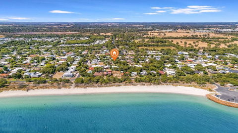 Abbey Beach Shack - Palm Beach Accommodation 3