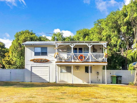 Abbey Beachviews With WiFi - Palm Beach Accommodation 0