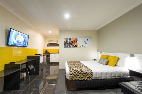 Abbey Motor Inn - Palm Beach Accommodation 0