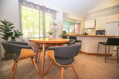Abenaki - Palm Beach Accommodation 3