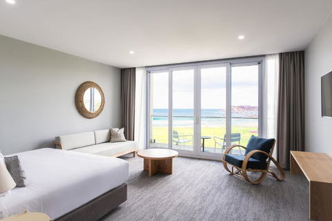 Abode Malua Bay - Palm Beach Accommodation 1