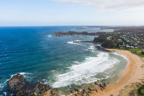Abode Malua Bay - Palm Beach Accommodation 4