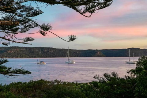 Absolute Beach Front House Panoramic Views - Palm Beach Accommodation 3