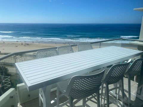 Absolute Beach Frontage Two Bedroom - Palm Beach Accommodation 0