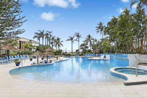 Absolute Beachfront Royal Palms - Palm Beach Accommodation 1