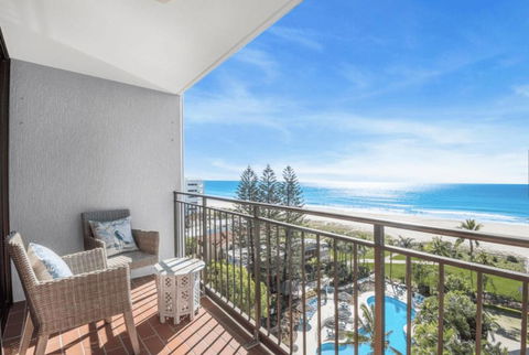 Absolute Beachfront Royal Palms - Palm Beach Accommodation 0