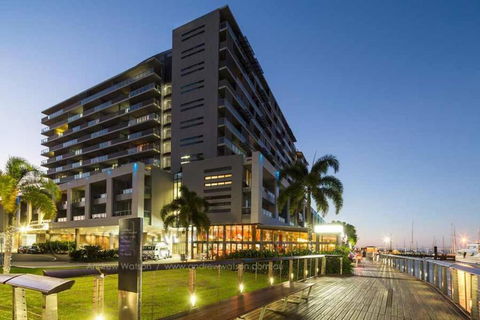 Absolute Waterfront Apartment - Palm Beach Accommodation 0
