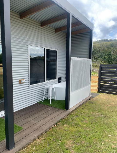 Acacia Hills Retreat - Palm Beach Accommodation 4