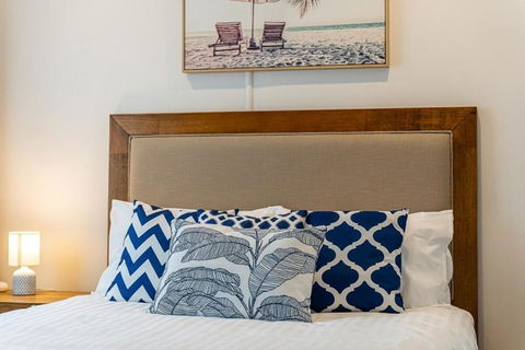 Acacia Ridge Cottage - Palm Beach Accommodation 2