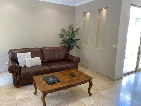 Acacia Terraces - Palm Beach Accommodation 2