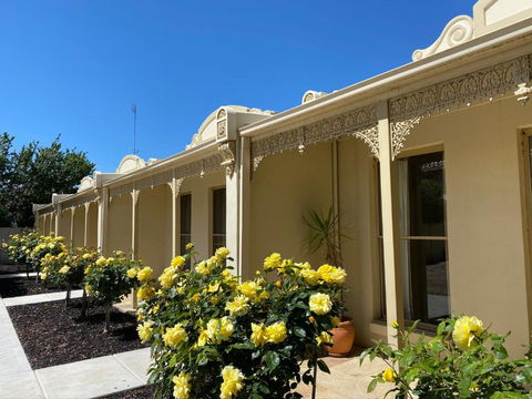 Acacia Terraces - Palm Beach Accommodation 1