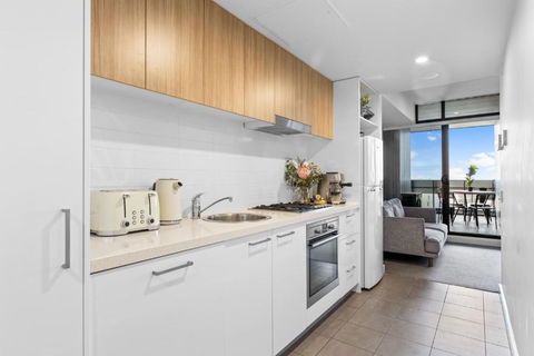 Adelaide City Oasis: Parking, Pool, Gym, Cinema, Inc. - Palm Beach Accommodation 3