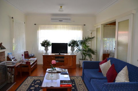 Admurraya House Bed & Breakfast - Palm Beach Accommodation 1
