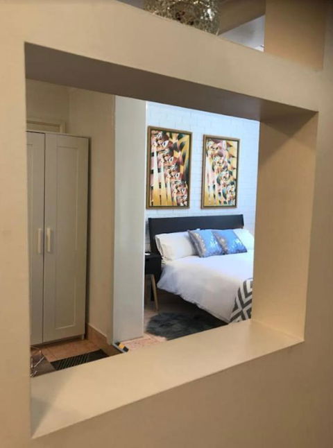 Adorable Studio Nestled In The Heart Of Flynn - Palm Beach Accommodation 1
