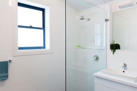 Agnes Cottage Bed & Breakfast - Palm Beach Accommodation 1