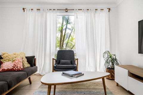 A Perfect Stay - Baby Blue - Palm Beach Accommodation 4
