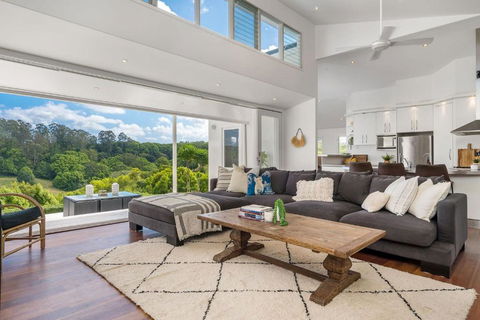 A Perfect Stay - Byrons Brae - Palm Beach Accommodation 2