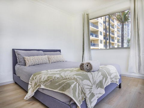 Affordable Accommodation In The Heart Of Surfers Paradise - Palm Beach Accommodation 3