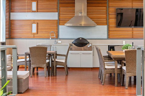 A Rye Retreat - An Entertainers Delight - Palm Beach Accommodation 4