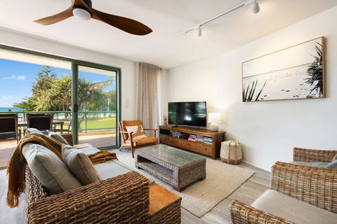 A Perfect Stay - Apartment 3 Surfside - Palm Beach Accommodation 1