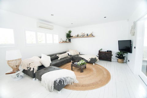 A Perfect Stay - Cactus Rose Villa - Palm Beach Accommodation 1