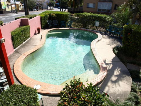 Albion Manor - Palm Beach Accommodation 4