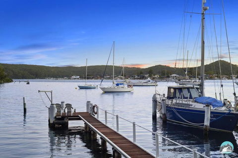 Aircabin - Daleys Point - Waterfront Retreat House - Palm Beach Accommodation 1
