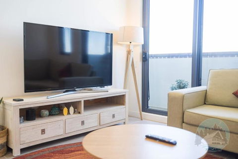 Aircabin - Gladesville - Modern Stylish 1 Bed Apt - Palm Beach Accommodation 1