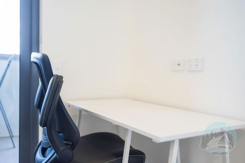 Aircabin - Gladesville - Modern Stylish 1 Bed Apt - Palm Beach Accommodation 4