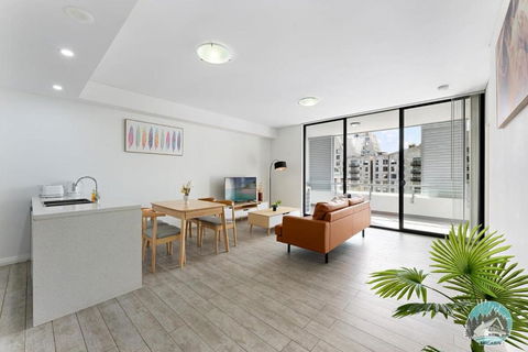 Aircabin - Rosebery - Lovely - 2 Beds Apt +Parking - Palm Beach Accommodation 0