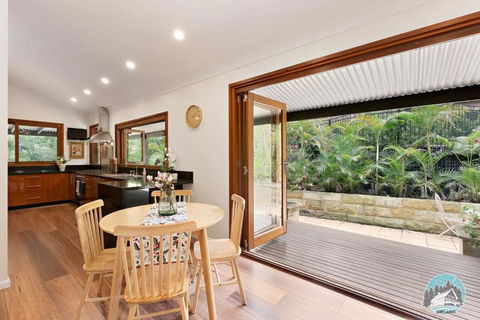 Aircabin - Warrawee - Sydney - 5 Beds House - Palm Beach Accommodation 3
