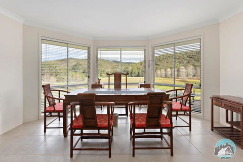 Aircabin - Wyong Creek - Comfy Rural Retreat House - Palm Beach Accommodation 2
