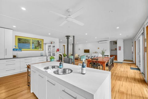 Aireys Bush Retreat - Palm Beach Accommodation 2