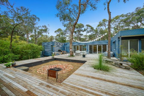 Aireys Bush Retreat - Palm Beach Accommodation 0