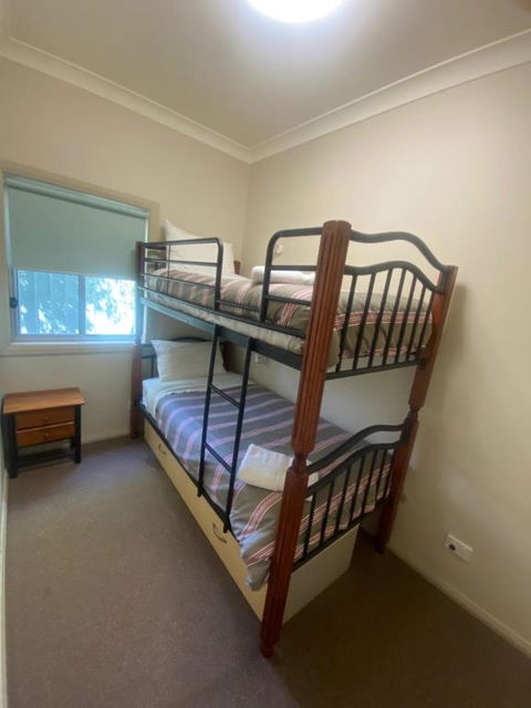 Airfield Tourist Park Temora - Palm Beach Accommodation 3