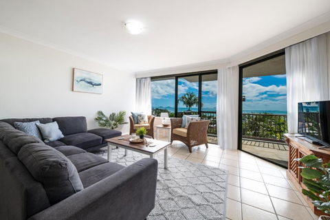 Airlie Horizon - Palm Beach Accommodation 2