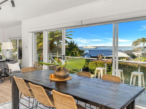 Akora House At Hyams Beach - Palm Beach Accommodation 0
