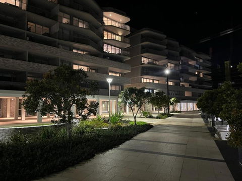 AKS Honeysuckle - Palm Beach Accommodation 0