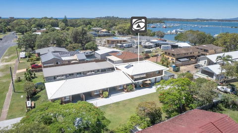 Akuli By The Sea - Unit 1 - FNHolidays - Palm Beach Accommodation 3