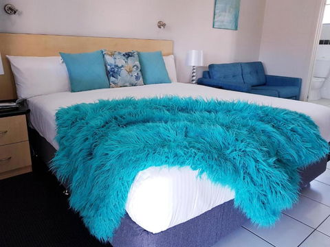 Alara Motor Inn - Palm Beach Accommodation 0