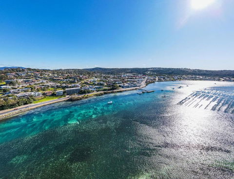 Albacore Apartments - Palm Beach Accommodation 1