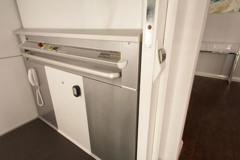 Albany Waves - Palm Beach Accommodation 4