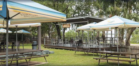 Albatross Bay Resort - Palm Beach Accommodation 1