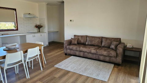 Albion On Swan - Palm Beach Accommodation 3