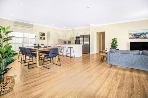 Aldinga Beach Experience - C21 SouthCoast Holidays - Palm Beach Accommodation 0